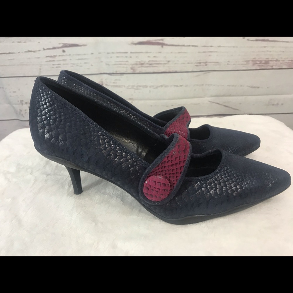 Logo navy blue burgundy suede high heel shoes
